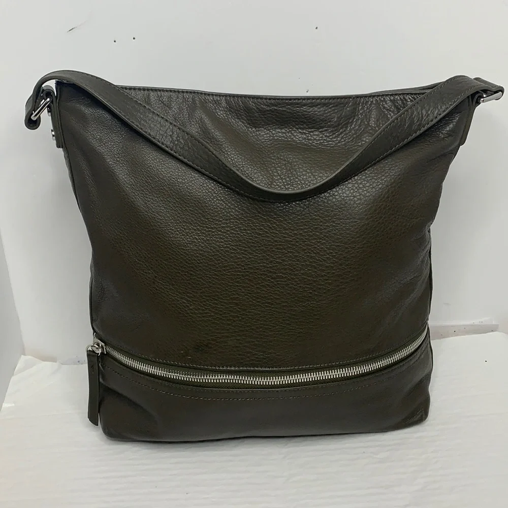 Margot Hobo in Forrest green with silver tone
